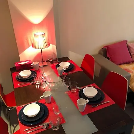 Appartement Fenals Beach 100 M, Comfortable, Quiet, Beautiful *